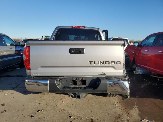 5TFEM5F10FX085252 - 2015 TOYOTA TUNDRA CREWMAX SR5 SILVER photo 6