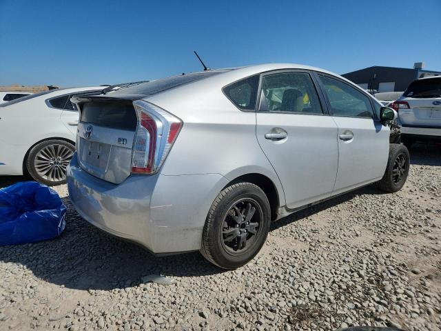 JTDKN3DU1F0410243 - 2015 TOYOTA PRIUS SILVER photo 3