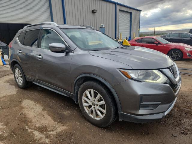 KNMAT2MT9JP607485 - 2018 NISSAN ROGUE S Графитовый фото 4