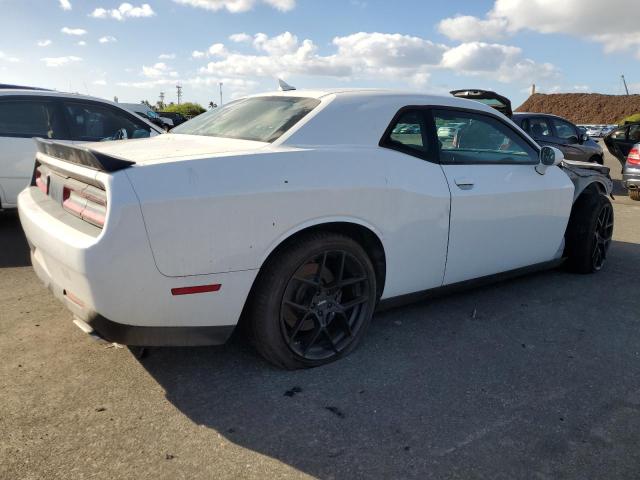 2C3CDZFJXKH532056 - 2019 DODGE CHALLENGER R/T SCAT PACK WHITE photo 3