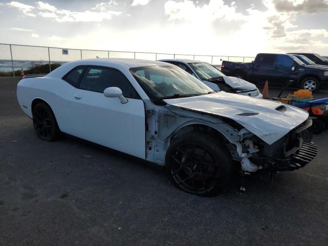 2C3CDZFJXKH532056 - 2019 DODGE CHALLENGER R/T SCAT PACK WHITE photo 4