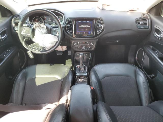 3C4NJCBB0JT304937 - 2018 JEEP COMPASS LATITUDE BLACK photo 8