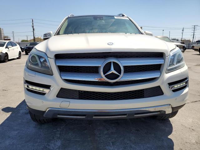 4JGDF7CE3DA205341 - 2013 MERCEDES-BENZ GL 450 4MATIC WHITE photo 5