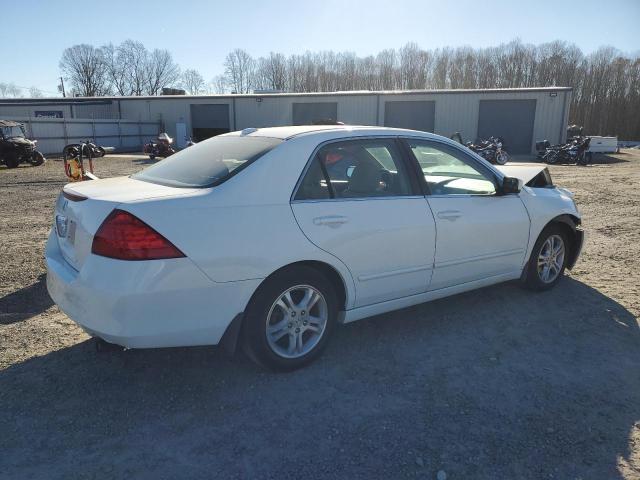 1HGCM66516A073860 - 2006 HONDA ACCORD EX WHITE photo 3