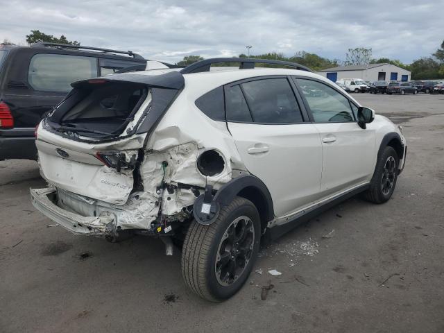 JF2GTAPC9P8202022 - 2023 SUBARU CROSSTREK PREMIUM WHITE photo 3