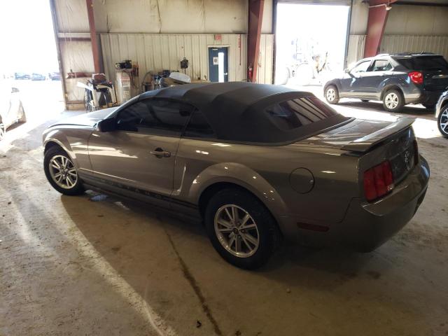 1ZVFT84N755199030 - 2005 FORD MUSTANG GRAY photo 2