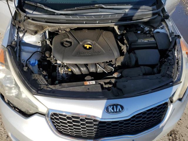 KNAFK4A63F5432685 - 2015 KIA FORTE LX SILVER photo 11