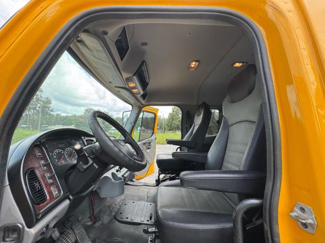 1FVACWFC4KHKK8723 - 2019 FREIGHTLINER M2 106 MEDIUM DUTY YELLOW photo 9