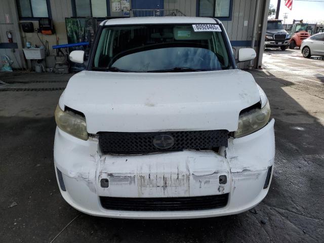 JTLKE50E291091979 - 2009 TOYOTA SCION XB WHITE photo 5