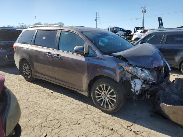 5TDYZ3DC3KS994478 - 2019 TOYOTA SIENNA XLE GRAY photo 4