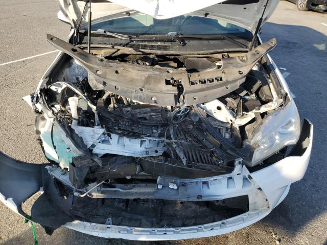 4T4BF1FK0GR570204 - 2016 TOYOTA CAMRY LE WHITE photo 11
