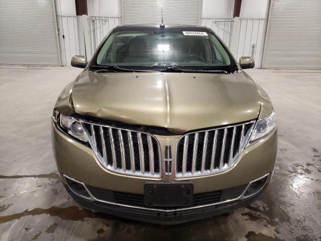 2LMDJ8JK2DBL00012 - 2013 LINCOLN MKX GREEN photo 5