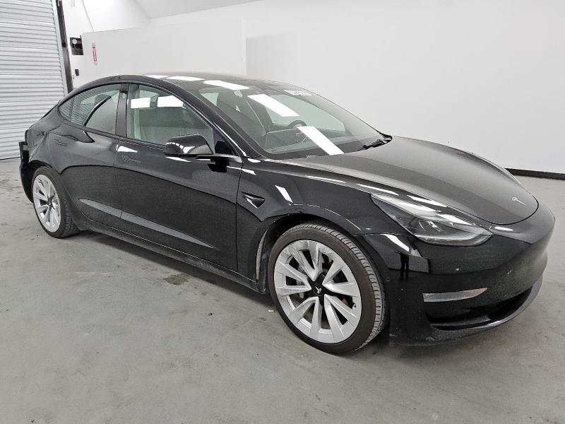 5YJ3E1EA5NF372092 - 2022 TESLA MODEL 3 შავი ფოტო 4