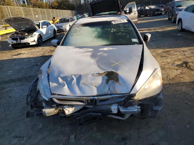 1HGCM568X7A156872 - 2007 HONDA ACCORD EX SILVER photo 5