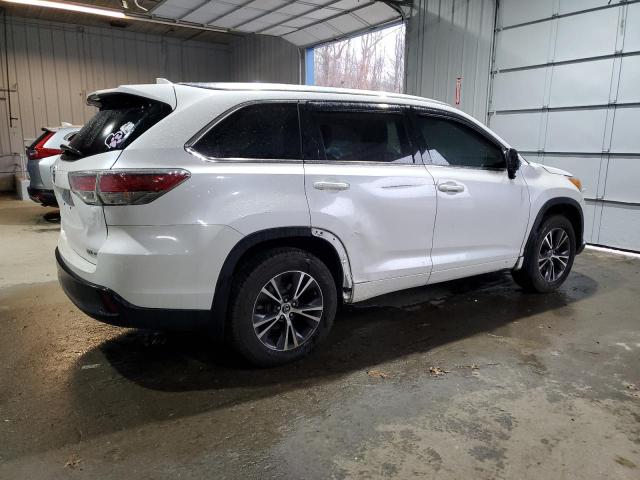 5TDJKRFH4GS258903 - 2016 TOYOTA HIGHLANDER XLE WHITE photo 3