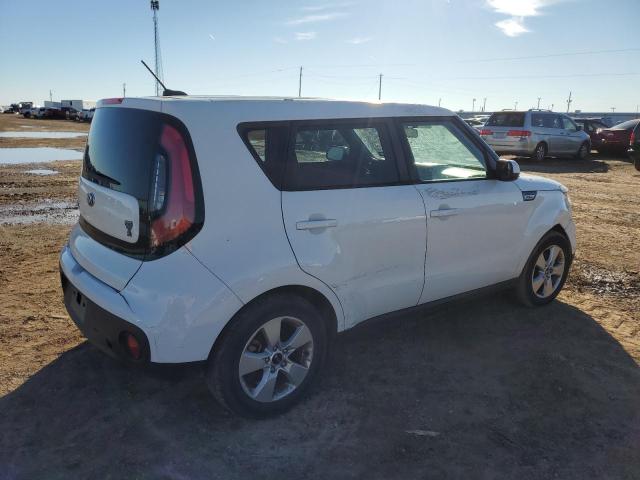 KNDJN2A24J7896412 - 2018 KIA SOUL WHITE photo 3