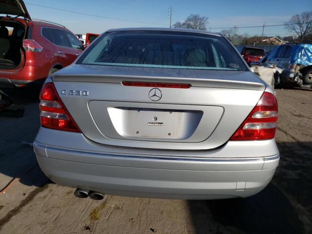 WDBRF52H87E025732 - 2007 MERCEDES-BENZ C 230 SILVER photo 6