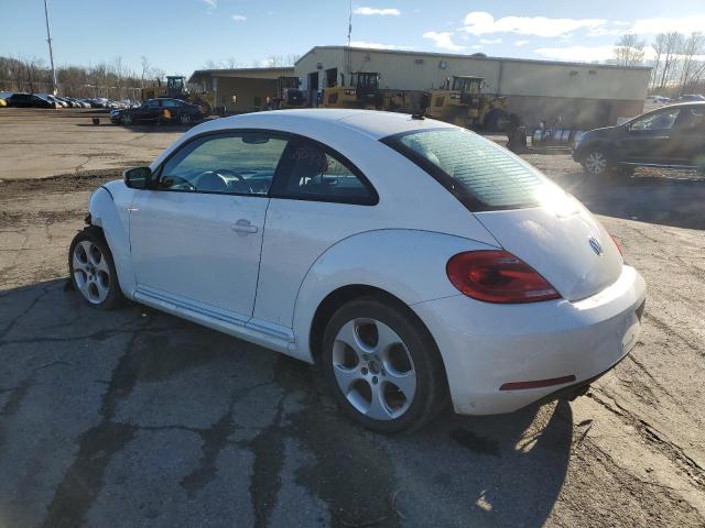 3VWHP7AT9CM622756 - 2012 VOLKSWAGEN BEETLE WHITE photo 2