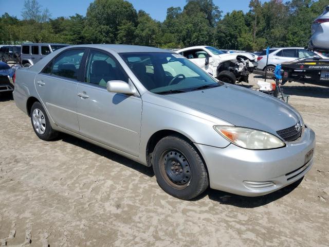 4T1BE32K62U507583 - 2002 TOYOTA CAMRY LE SILVER photo 4