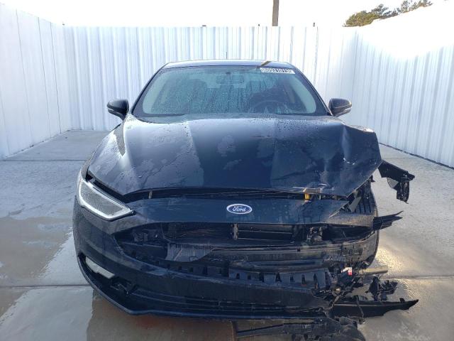 3FA6P0HD9HR395584 - 2017 FORD FUSION SE BLACK photo 5