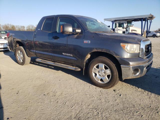 5TFRV54187X026128 - 2007 TOYOTA TUNDRA DOUBLE CAB SR5 GRAY photo 4