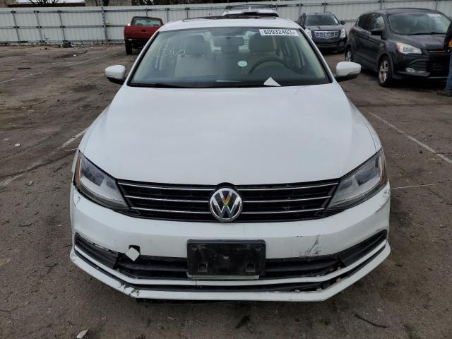 3VWDB7AJ4HM381353 - 2017 VOLKSWAGEN JETTA SE WHITE photo 5