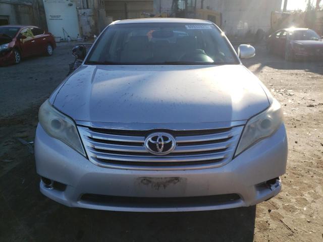 4T1BK3DB9BU395884 - 2011 TOYOTA AVALON BASE 银色 照片 5