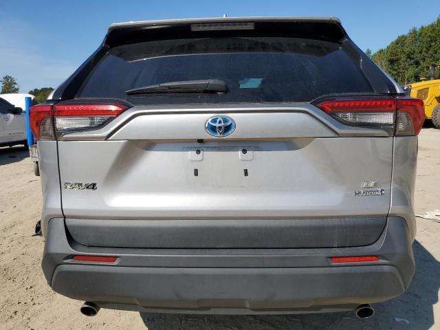 4T3LWRFV9NU067718 - 2022 TOYOTA RAV4 LE 银色 照片 6