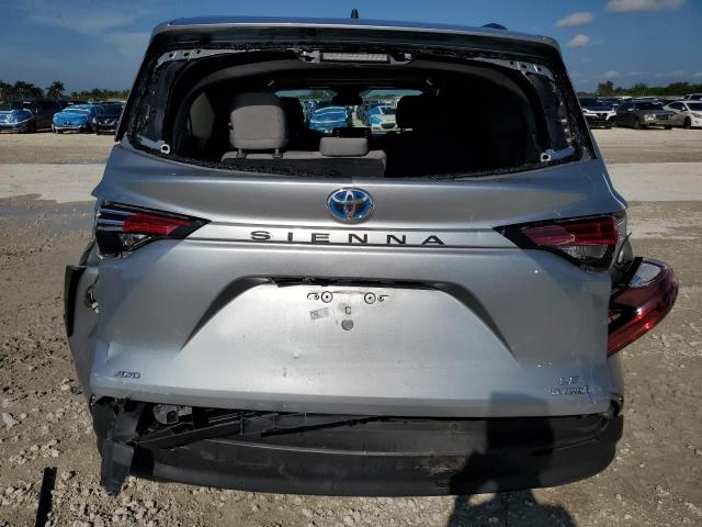 5TDBSKFC5MS019968 - 2021 TOYOTA SIENNA LE فضي صورة 6