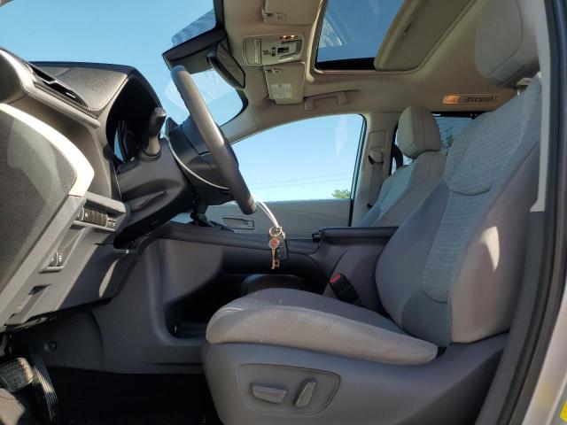 5TDBSKFC5MS019968 - 2021 TOYOTA SIENNA LE فضي صورة 7