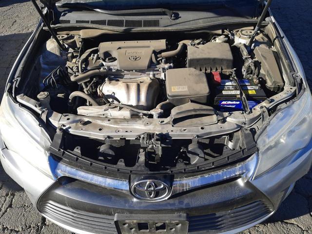 4T1BF1FKXHU353433 - 2017 TOYOTA CAMRY LE SILVER photo 11