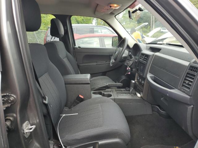 1C4PJMAK3CW153069 - 2012 JEP LIBERTY SPORT ნაცრისფერი ფოტო 5