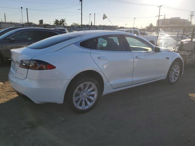 5YJSA1E20KF348746 - 2019 TESLA MODEL S WHITE photo 3