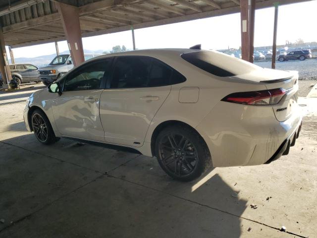 JTDBDMHE8R3010288 - 2024 TOYOTA COROLLA LE WHITE photo 2