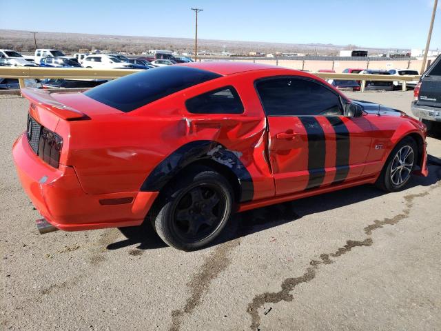 1ZVFT82H855152246 - 2005 FORD MUSTANG GT RED photo 3