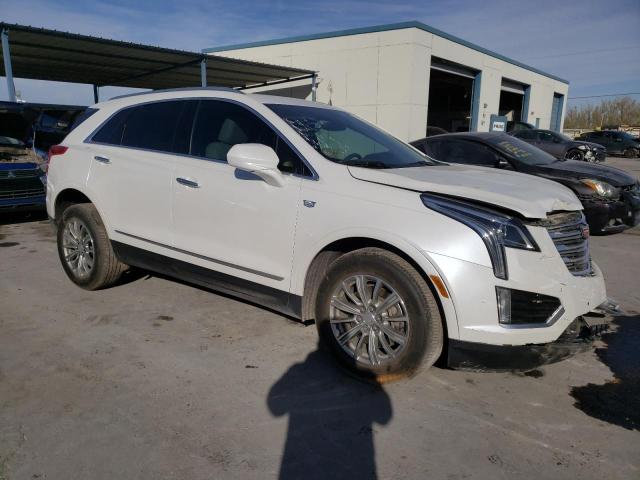 1GYKNCRSXJZ217451 - 2018 CADILLAC XT5 LUXURY WHITE photo 4