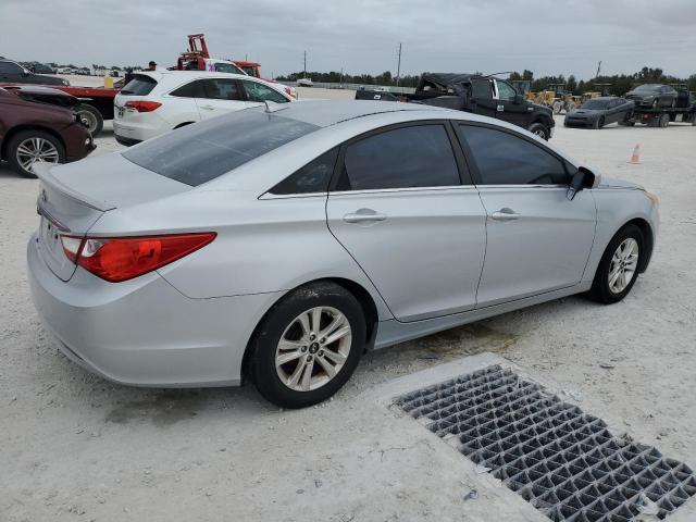 5NPEB4AC0DH642792 - 2013 HYUNDAI SONATA GLS SILVER photo 3