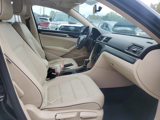 1VWDT7A36HC037555 - 2017 VOLK PASSAT R-LINE Qara foto 5