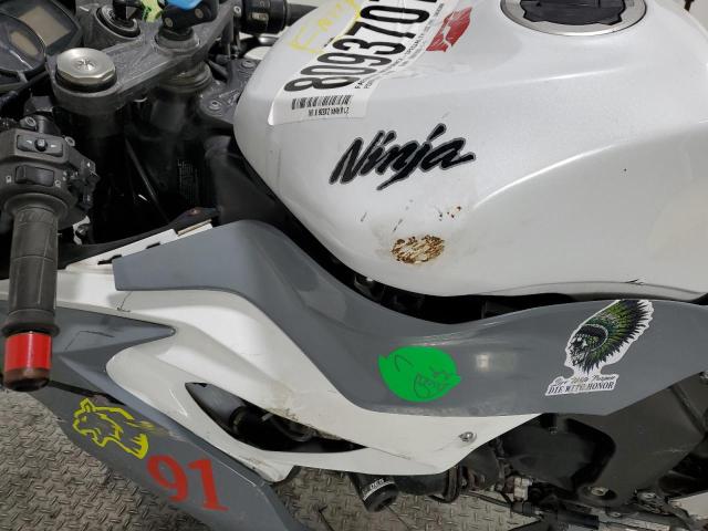 JKBZXJH19MA008321 - 2021 KAWASAKI ZX636 K WHITE photo 10