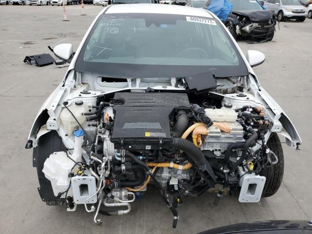 KMHC75LC0LU206973 - 2020 HYUNDAI IONIQ SE WHITE photo 5