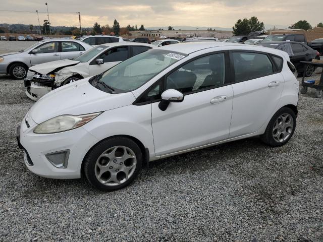 3FADP4FJ4BM203192 - 2011 FORD FIESTA SES WHITE photo 1