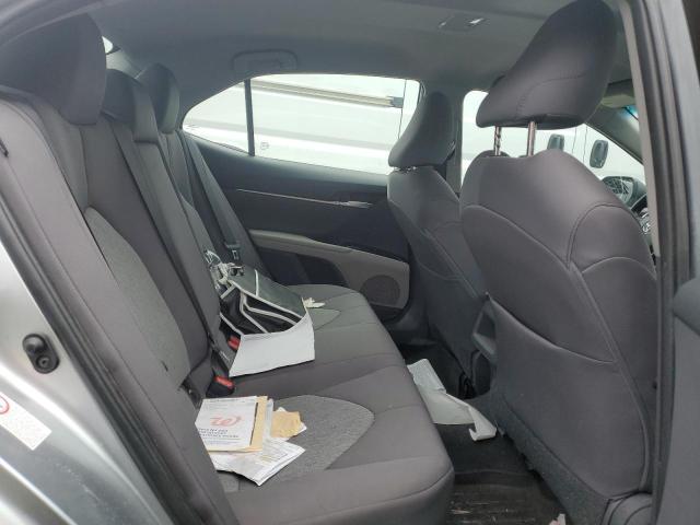 4T1B11HKXJU002197 - 2018 TOYT CAMRY L 银色 照片 6