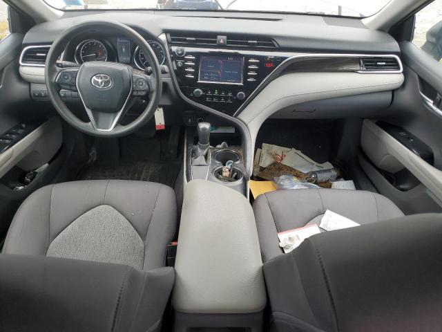 4T1B11HKXJU002197 - 2018 TOYT CAMRY L 银色 照片 9