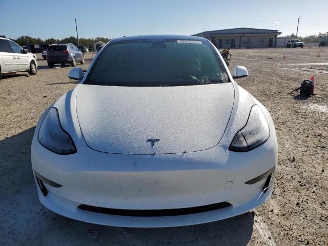 5YJ3E1EB7NF258829 - 2022 TESLA MODEL 3 WHITE photo 5