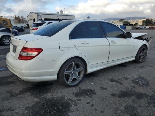 WDDGF54X38R020564 - 2008 MERCEDES-BENZ C 300 WHITE photo 3