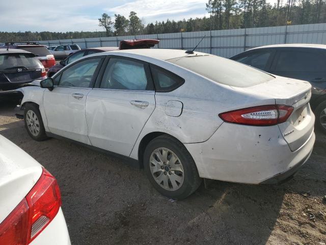 3FA6P0G71DR295615 - 2013 FORD FUSION S WHITE photo 2