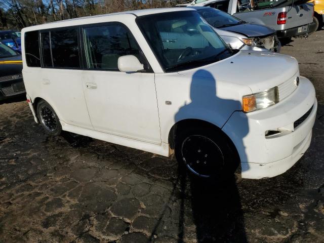 JTLKT324150220647 - 2005 TOYOTA SCION XB WHITE photo 4