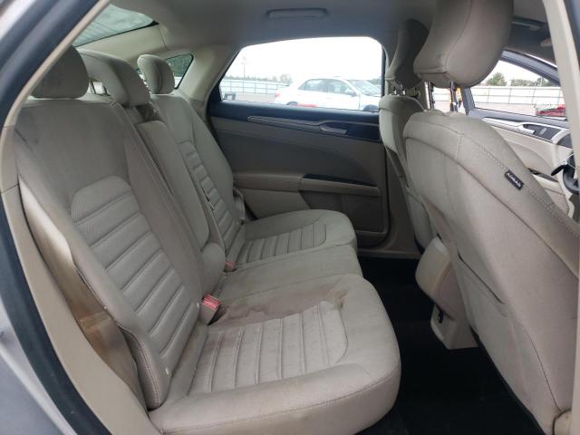 3FA6P0HD5JR279174 - 2018 FORD FUSION SE 银色 照片 10