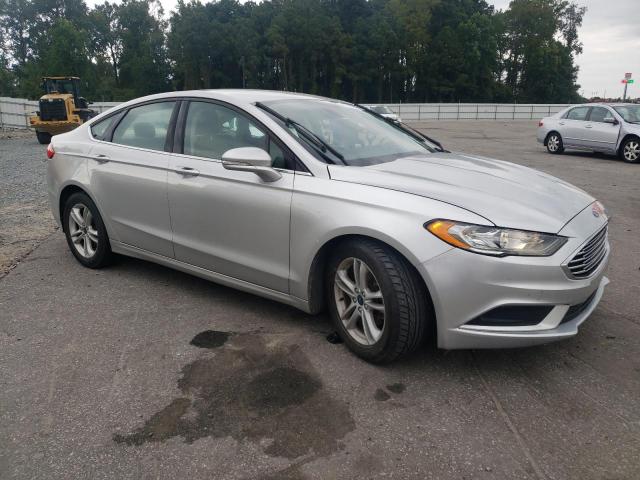 3FA6P0HD5JR279174 - 2018 FORD FUSION SE 银色 照片 4