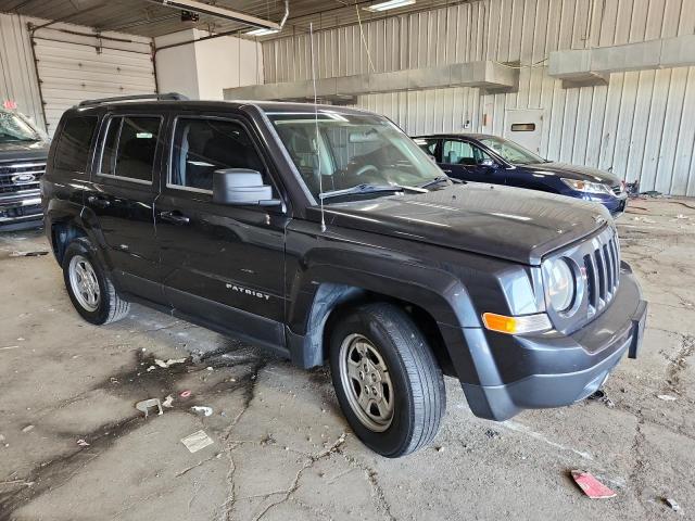 1C4NJPBA1FD250995 - 2015 JEEP PATRIOT SPORT CHARCOAL photo 4